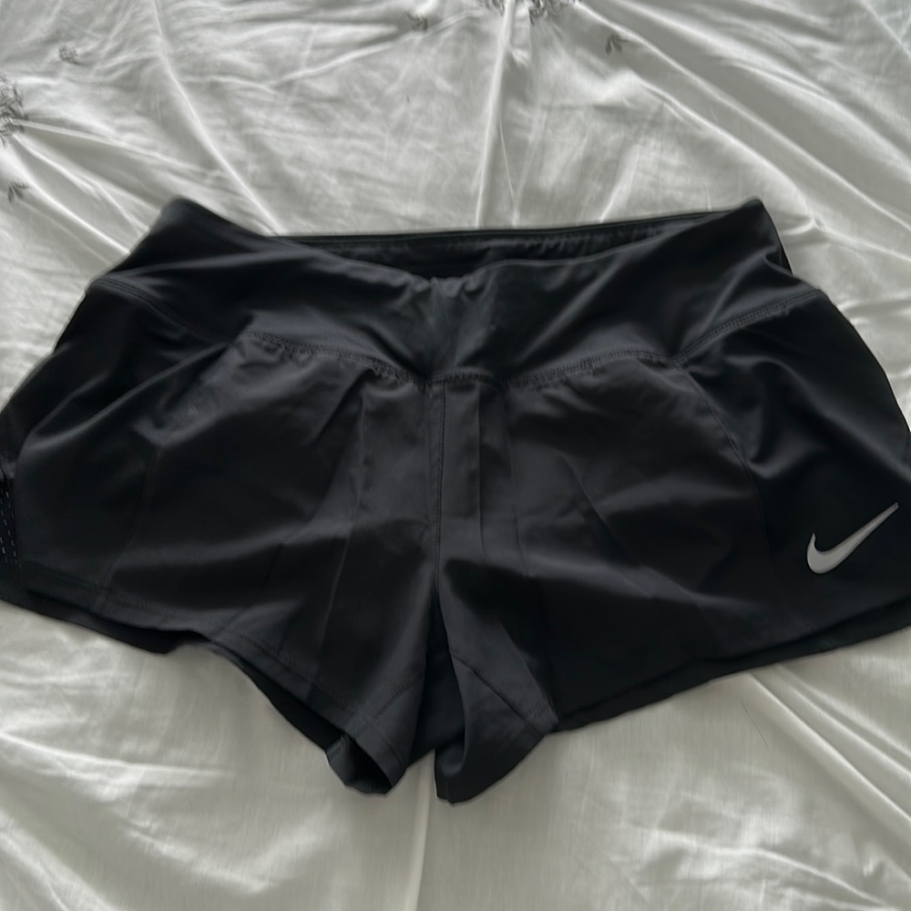 Nike Eclipse Sz M Women’s Shorts Like New